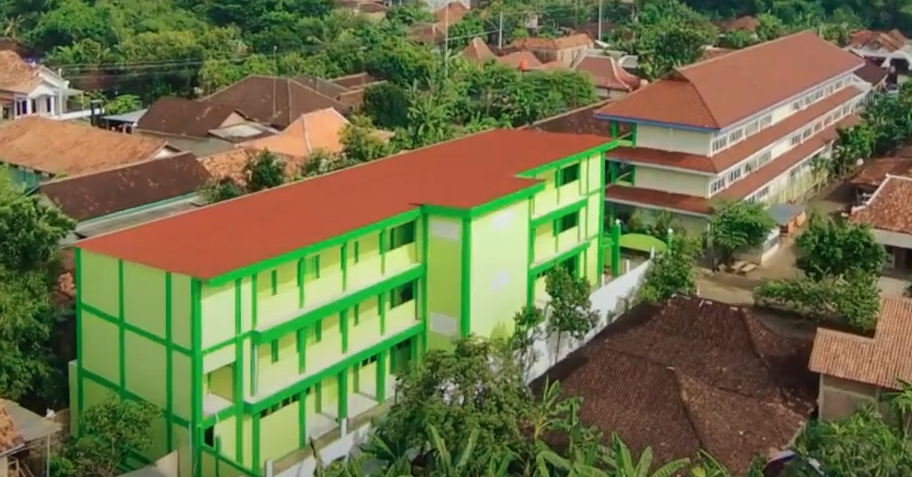 Gedung MTs Alhikmah Tanon